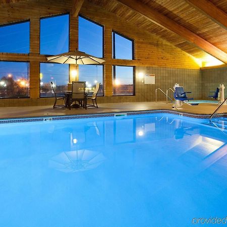 Americinn By Wyndham Eau Claire Kültér fotó